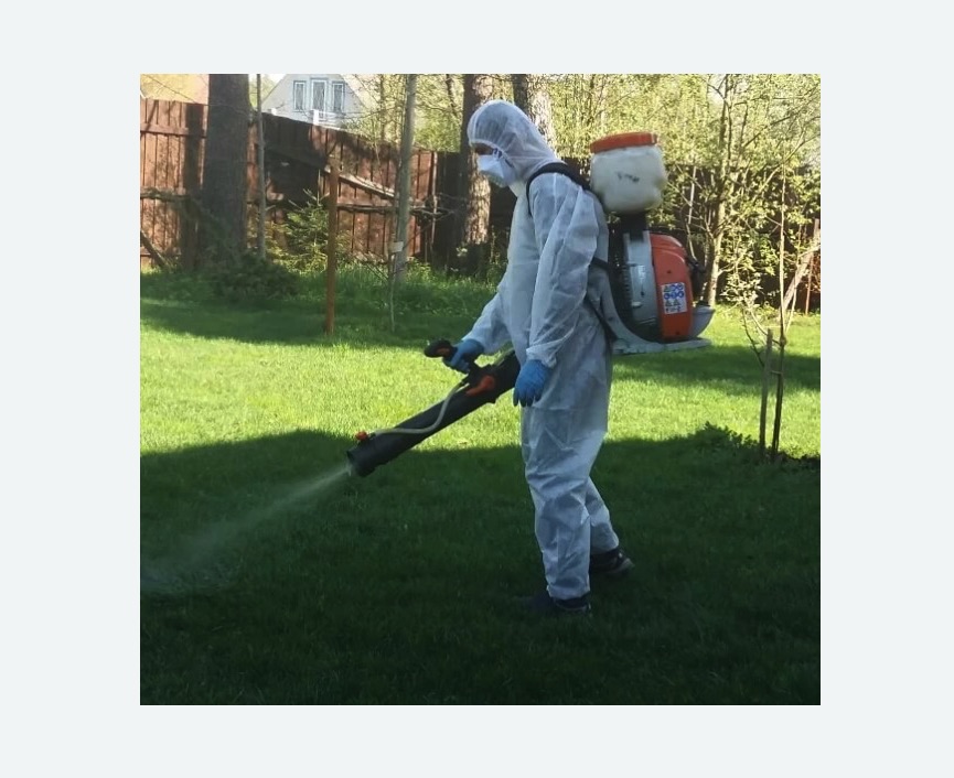 Обработка территории от клещей в Шимановске
